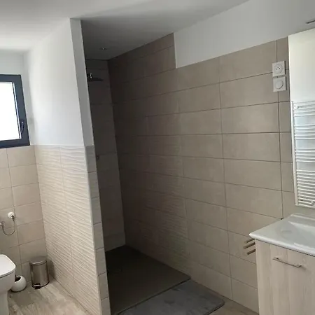 Neuf Dans * Aiglun (Alpes-de-Haute-Provence)